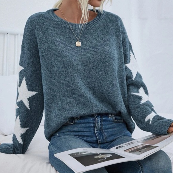 Sweaters - Boho dusty blue stars print sleeve knit sweater top